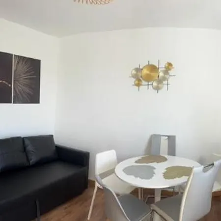 Superbe Proche De Toutes Commodités. Appartement
