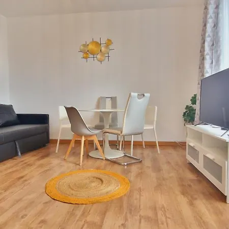 Superbe Proche De Toutes Commodités. Appartement *