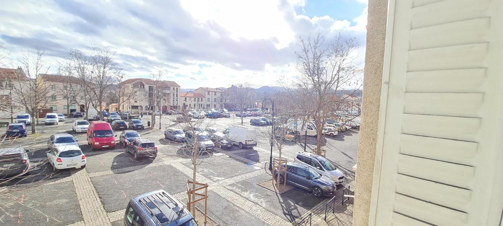 Appartement Superbe Proche De Toutes Commodités.